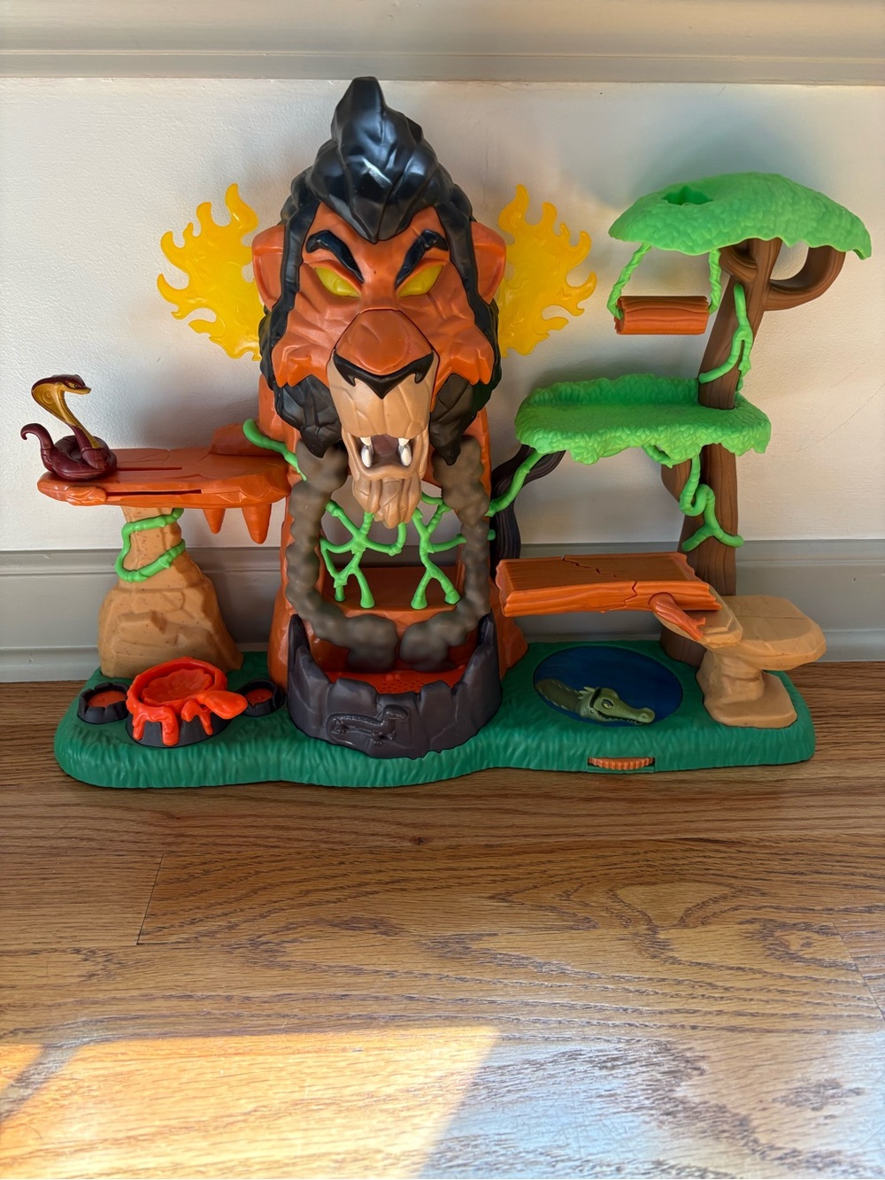 Lion Guard The Rise of Scar Retired Playset - 2017 - No sounds